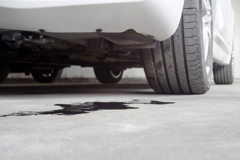 Oil Leak Detection Services That Help Protect Sports Car Performance