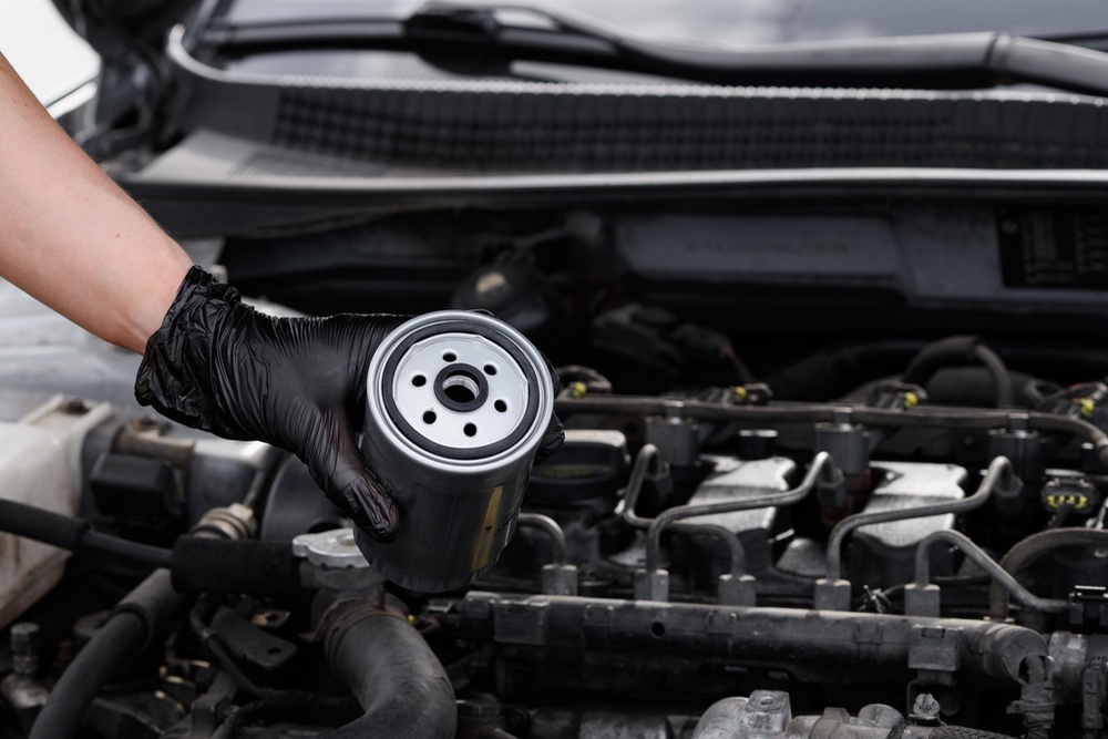 Bay Park Drivers Can Benefit From Professional Fuel Filter Service