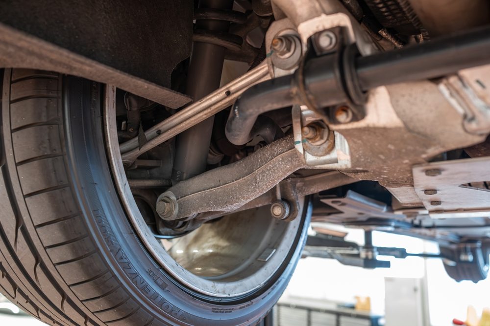 Bay Park Drivers Can Rely on Professional Ball Joint and Tie Rod Service