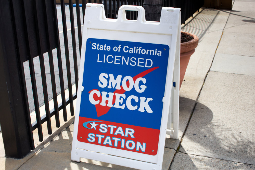 When La Jolla Drivers Should Schedule a Smog Check