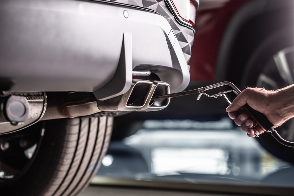 When La Jolla Drivers Should Schedule a Smog Check