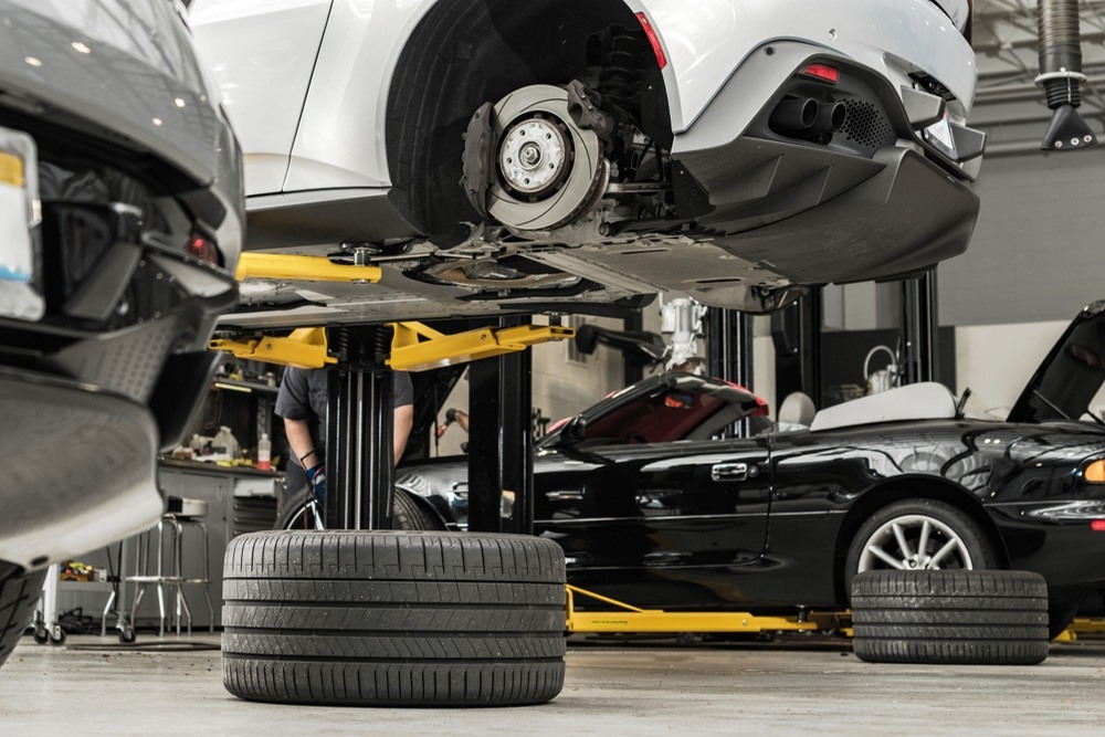 Why La Jolla Drivers Benefit From Regular Tire Rotation