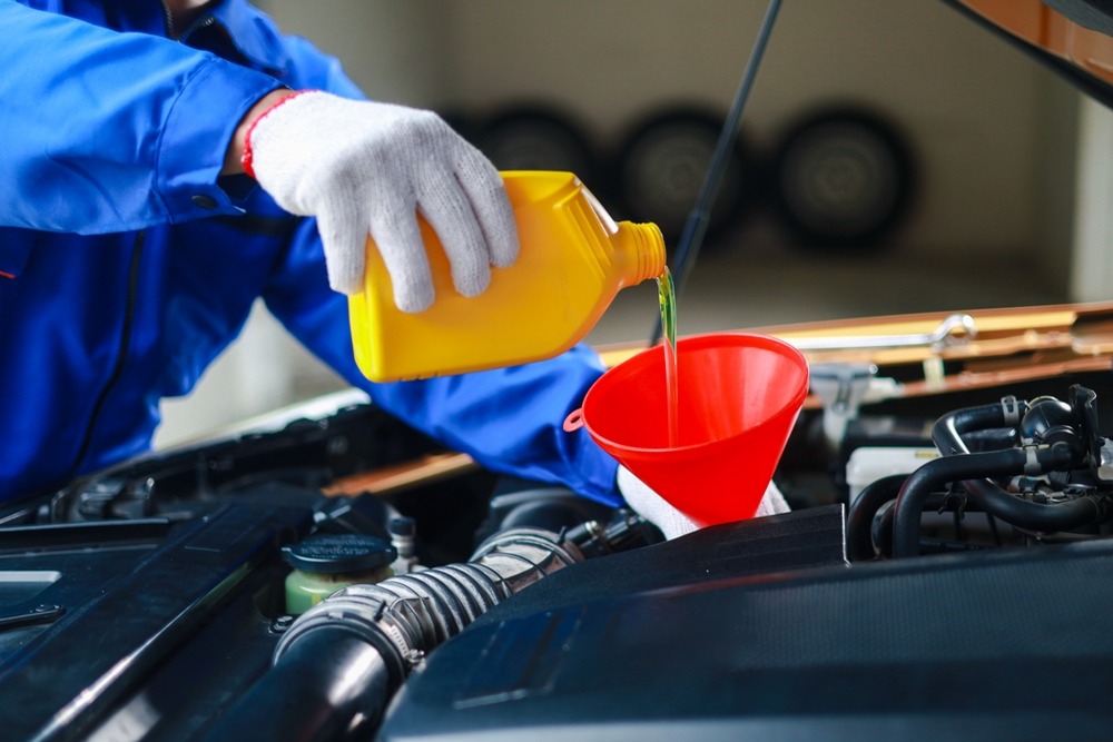 Why Bay Park Drivers Should Schedule Regular Oil Changes