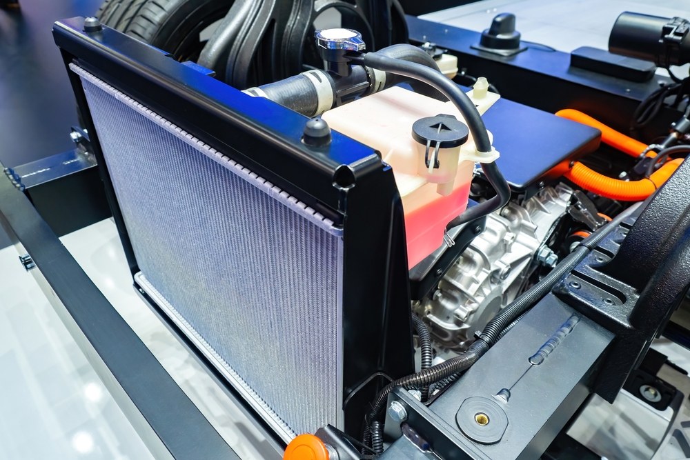 When Bay Park Drivers Should Schedule Professional Radiator Replacement