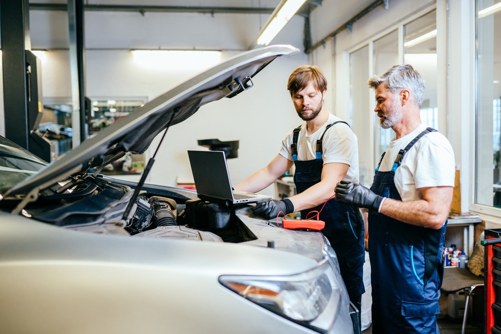 When La Jolla Drivers Should Schedule Professional ABS Diagnostics