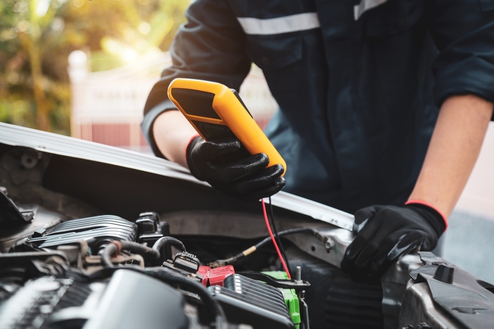 Why Bay Park Drivers Should Replace a Faulty Car Battery